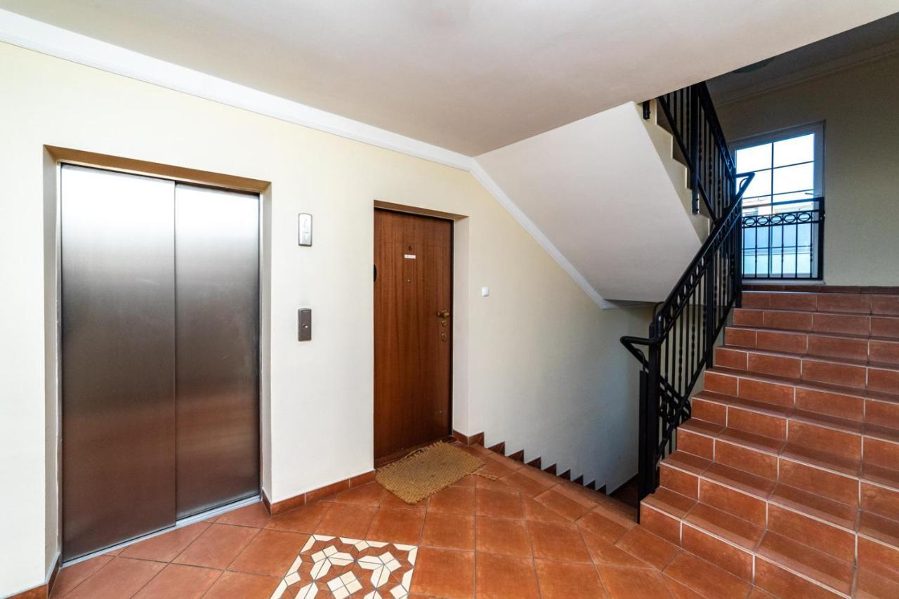Grey By Oneapartments Gdansk Bagian luar foto