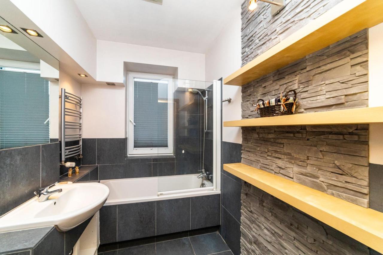 Grey By Oneapartments Gdansk Bagian luar foto